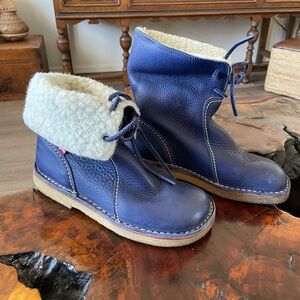 Arhus Duckfeet sheepskin boots, nice used condition! Size 39.